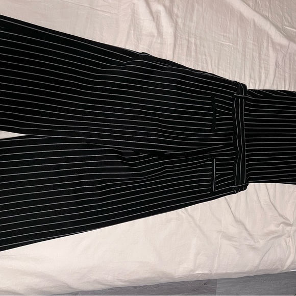 jumpsuit - Picture 4 of 4